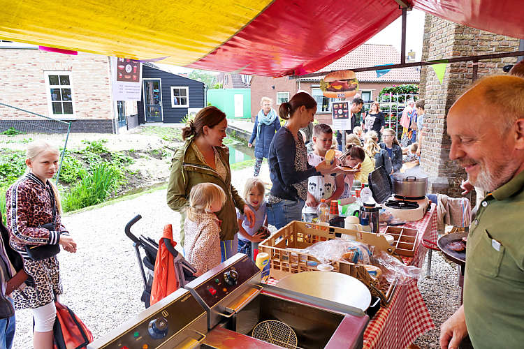 Rommelmarkt 2022 Waarder_159